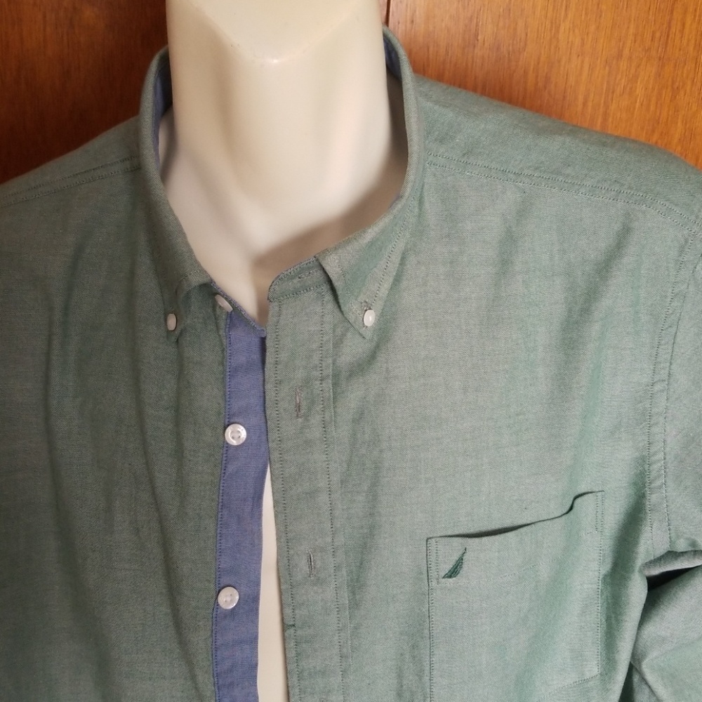 Nautica men's long sleeved shirt